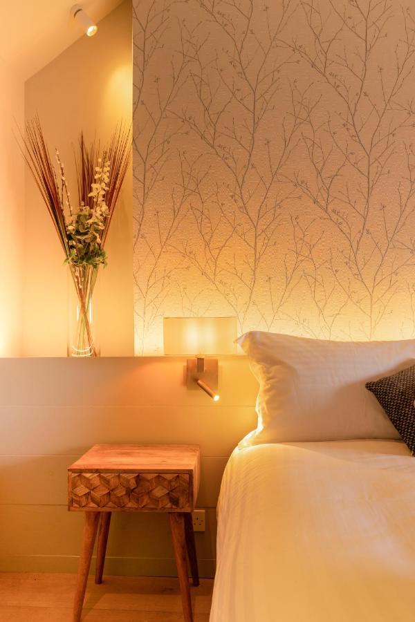 Hotel The Roost On Rock Road Barry Esterno foto