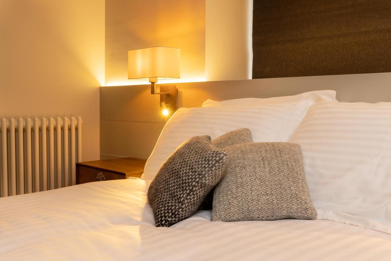 Hotel The Roost On Rock Road Barry Esterno foto