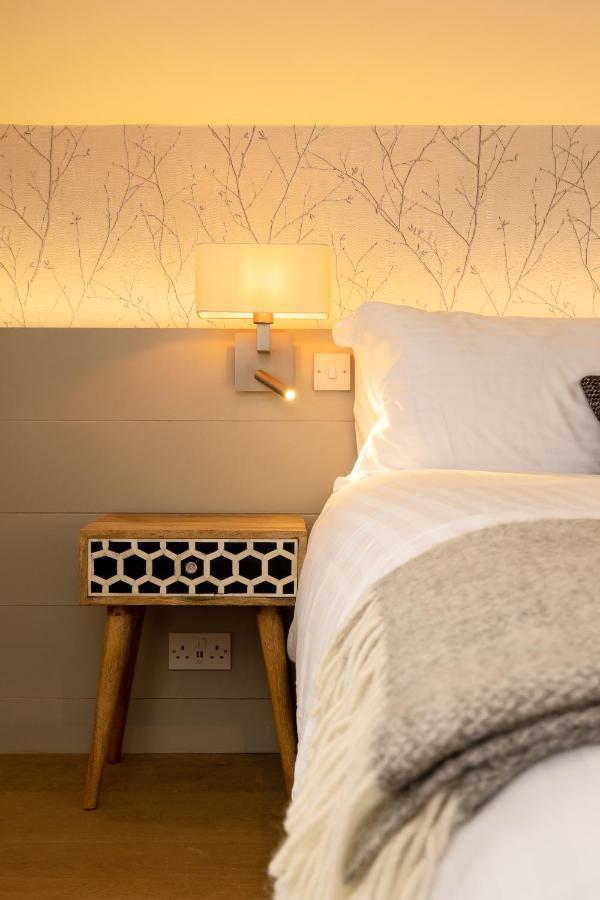 Hotel The Roost On Rock Road Barry Esterno foto